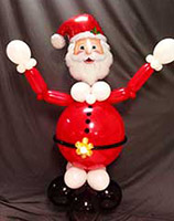 This bright red Santa Claus balloon sculpture comes complete with bearded face and cheerful smile and serves as a cheerful guest table or buffet table decoration